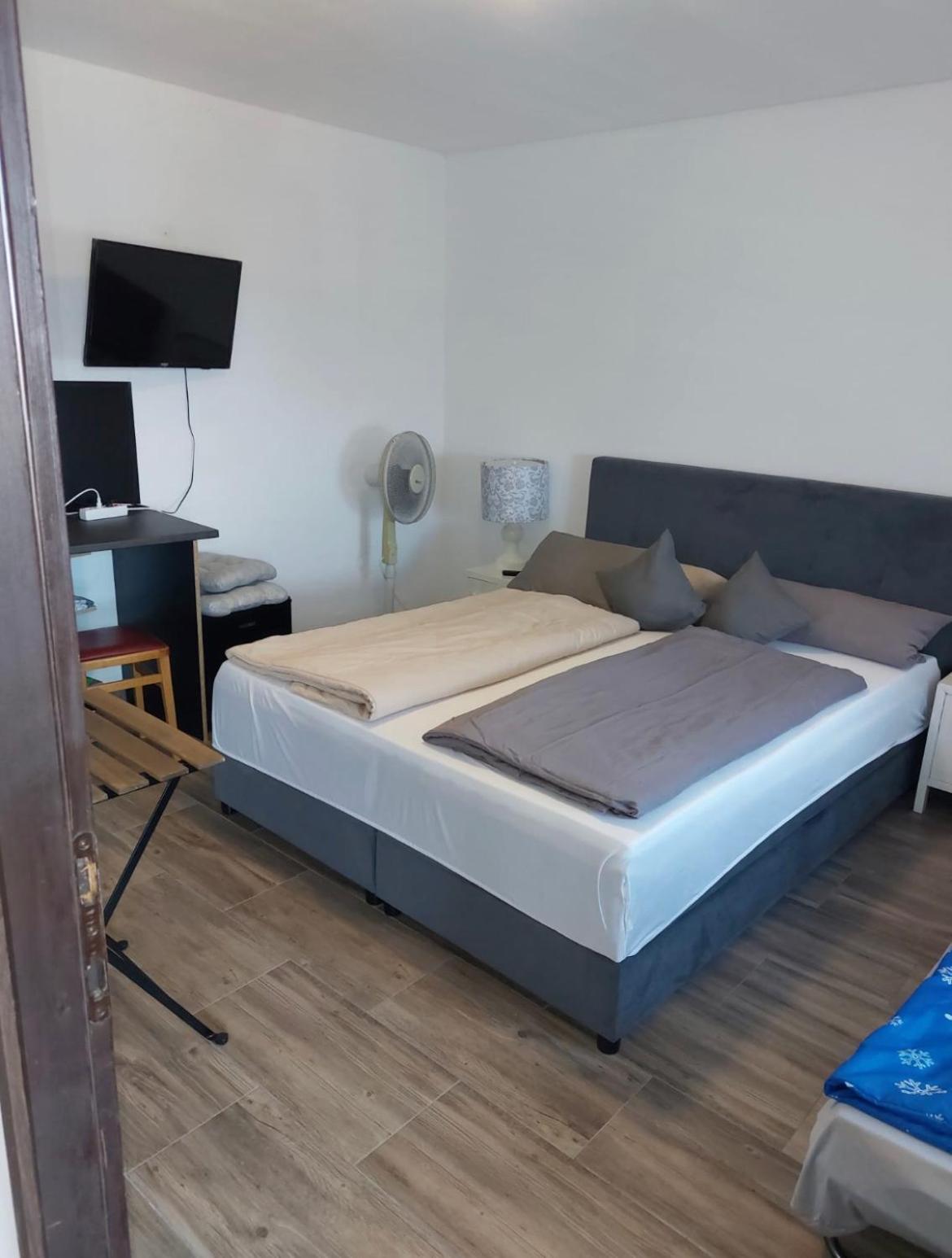 Apartmani 드라말리 외부 사진