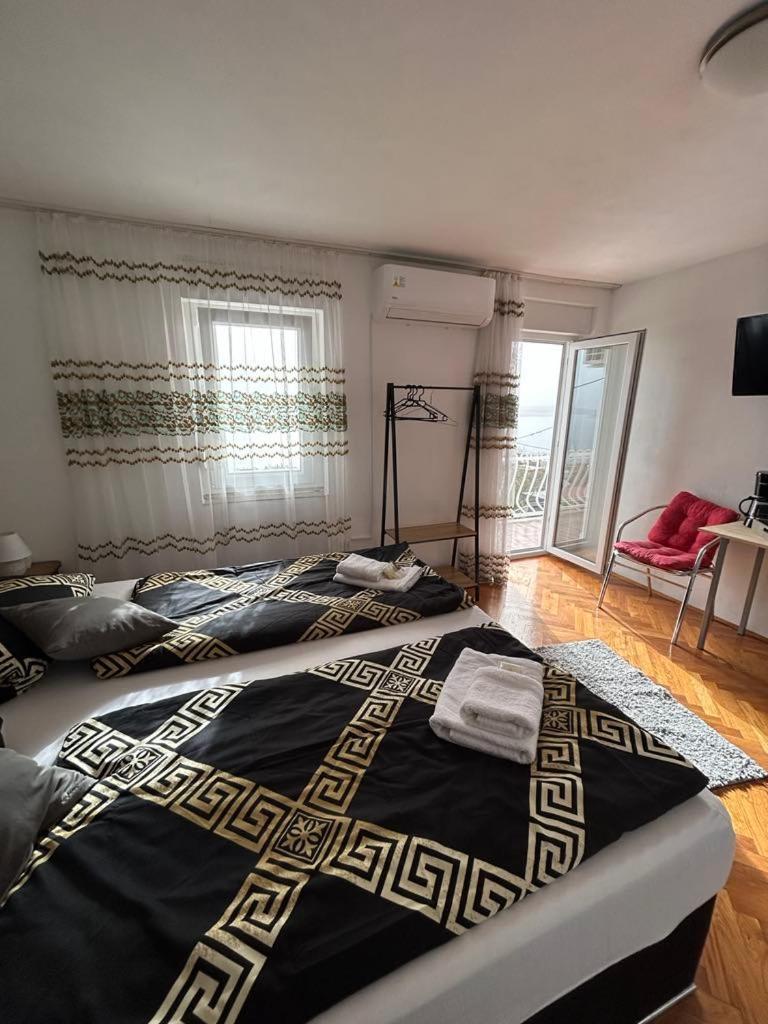 Apartmani 드라말리 외부 사진